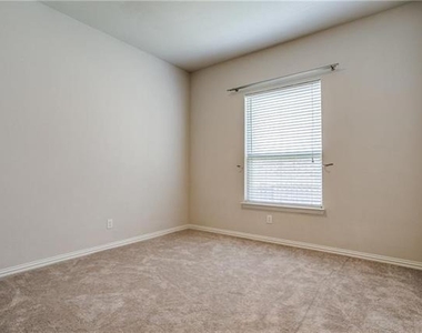 4193 Victory Drive - Photo Thumbnail 21