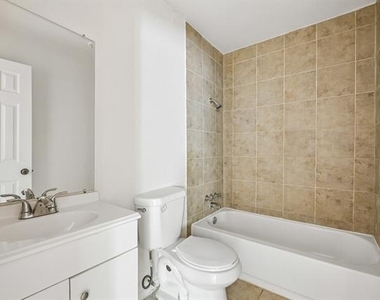 6221 Pine Street - Photo Thumbnail 9