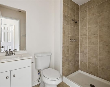 6221 Pine Street - Photo Thumbnail 6