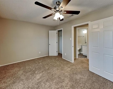 600 Blue Leaf Drive - Photo Thumbnail 13
