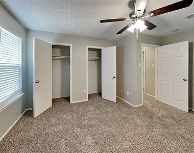 600 Blue Leaf Drive - Photo Thumbnail 16