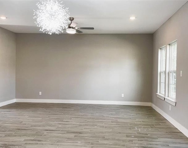 1806 Fuller Street - Photo Thumbnail 14