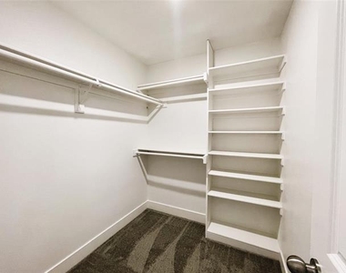 1806 Fuller Street - Photo Thumbnail 10