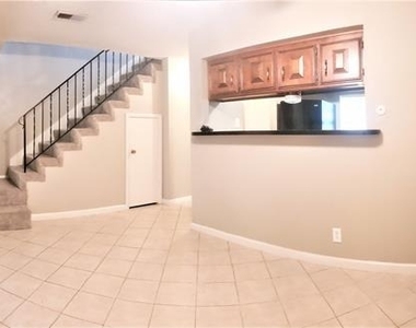 7604 Bridges Avenue - Photo Thumbnail 2