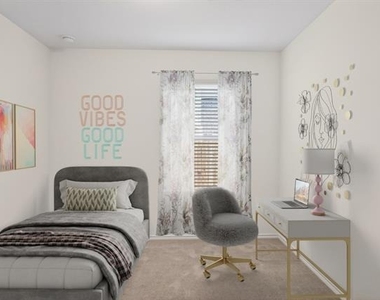 605 Grenada Lake Drive - Photo Thumbnail 25