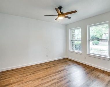 1108 Highpoint Road - Photo Thumbnail 8