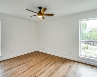 1108 Highpoint Road - Photo Thumbnail 6