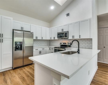 1108 Highpoint Road - Photo Thumbnail 5
