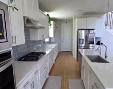 1629 White Snowberry Lane - Photo Thumbnail 21