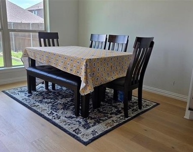 1629 White Snowberry Lane - Photo Thumbnail 11