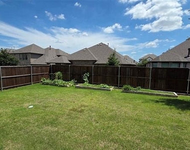 1629 White Snowberry Lane - Photo Thumbnail 1