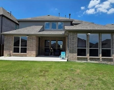 1629 White Snowberry Lane - Photo Thumbnail 7
