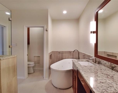 7316 Milton Lane - Photo Thumbnail 14