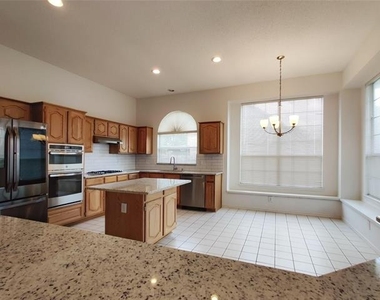 7316 Milton Lane - Photo Thumbnail 6