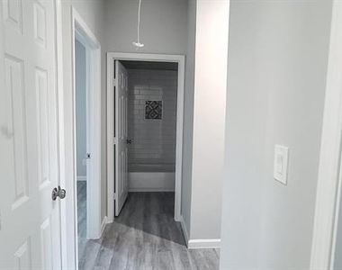 4105 Stuart Street - Photo Thumbnail 17