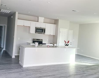 4105 Stuart Street - Photo Thumbnail 20