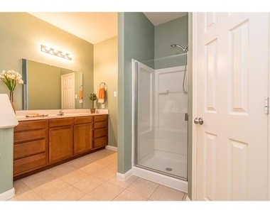 1009 Hawthorne Road - Photo Thumbnail 15