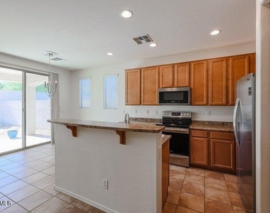 22273 N 102nd Lane - Photo Thumbnail 4