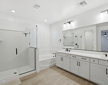 3746 N Shenandoah -- - Photo Thumbnail 34