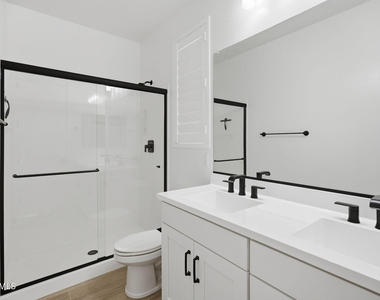 3746 N Shenandoah -- - Photo Thumbnail 36