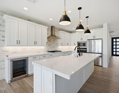 3746 N Shenandoah -- - Photo Thumbnail 10