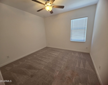 320 S 202nd Lane - Photo Thumbnail 9