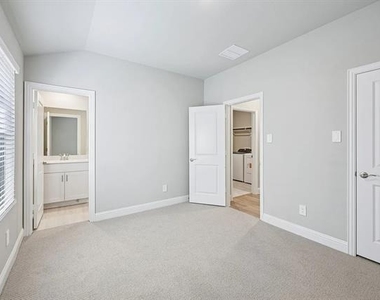 5910 Broadacre Drive - Photo Thumbnail 13