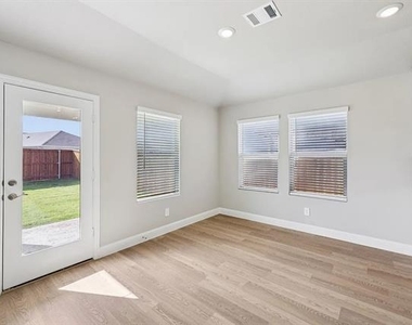 5910 Broadacre Drive - Photo Thumbnail 15
