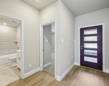 5910 Broadacre Drive - Photo Thumbnail 2