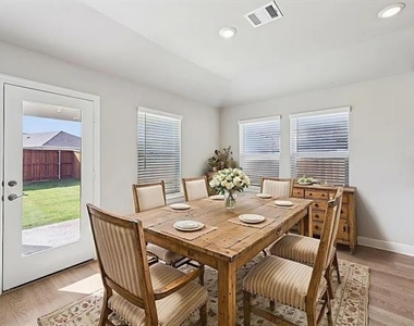 5910 Broadacre Drive - Photo Thumbnail 16