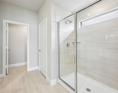 5910 Broadacre Drive - Photo Thumbnail 27