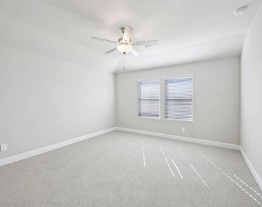 5910 Broadacre Drive - Photo Thumbnail 25