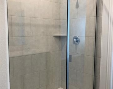 508 Poplar Street - Photo Thumbnail 16