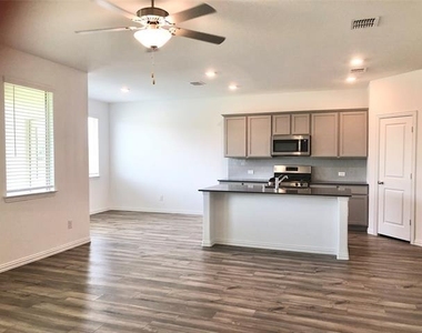 508 Poplar Street - Photo Thumbnail 12
