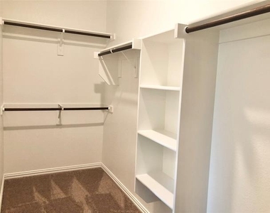 508 Poplar Street - Photo Thumbnail 18