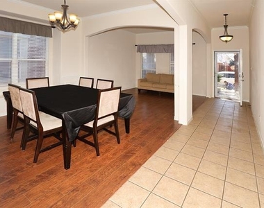 1615 Bur Oak Drive - Photo Thumbnail 3
