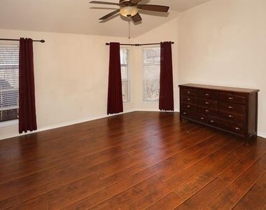 1615 Bur Oak Drive - Photo Thumbnail 12