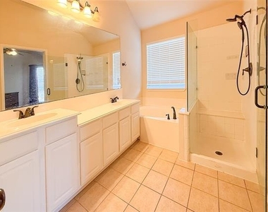 1615 Bur Oak Drive - Photo Thumbnail 14