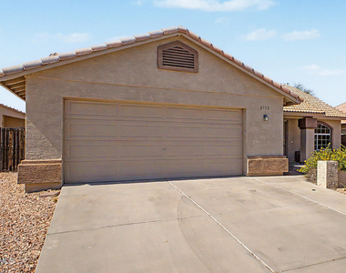 8752 W Melinda Lane - Photo Thumbnail 4