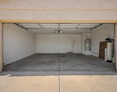 8752 W Melinda Lane - Photo Thumbnail 40