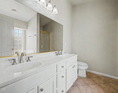 8752 W Melinda Lane - Photo Thumbnail 27