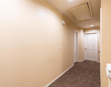 2228 Stonepark Place - Photo Thumbnail 17