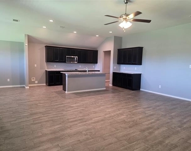 1644 Glade Meadows Drive - Photo Thumbnail 3
