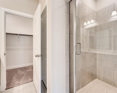 6148 Blythe Drive - Photo Thumbnail 17