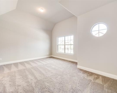 6148 Blythe Drive - Photo Thumbnail 14