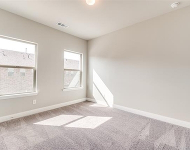 6148 Blythe Drive - Photo Thumbnail 19
