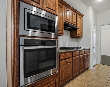 13463 Four Willows Drive - Photo Thumbnail 3