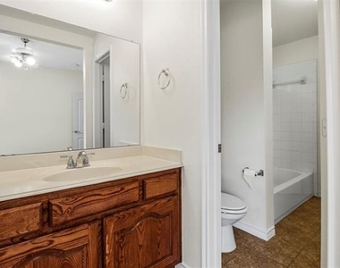 13463 Four Willows Drive - Photo Thumbnail 11
