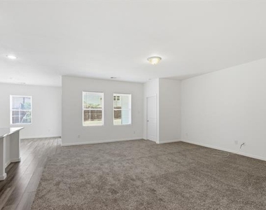 759 Crestridge Drive - Photo Thumbnail 3
