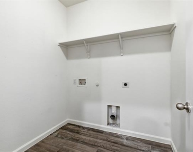 759 Crestridge Drive - Photo Thumbnail 22
